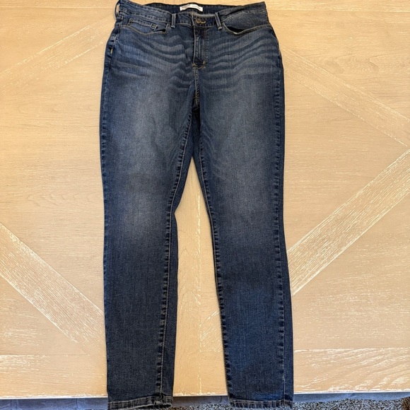 Signature by Levi Strauss Blue Skinny Fit Jeans - Picture 1 of 8